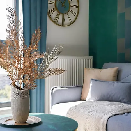 Grzybowska 37 Corolla Exclusive Warszawa