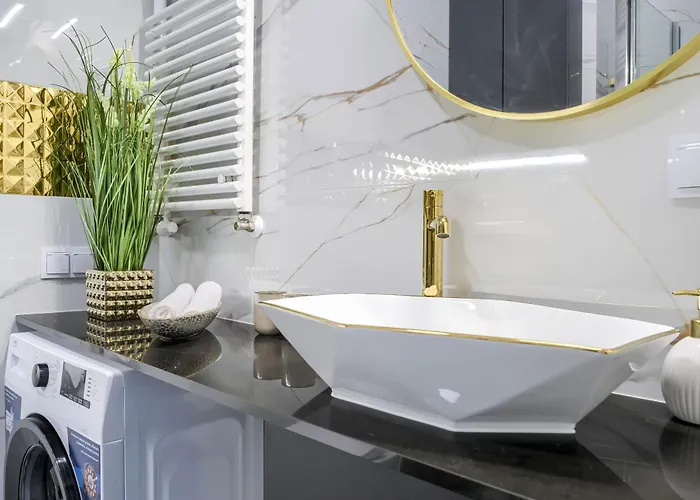 Grzybowska 37 Corolla Exclusive *