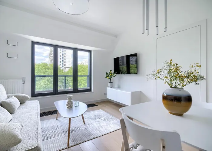 Grzybowska 37 Corolla Exclusive Warszawa