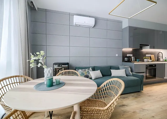 Grzybowska 37 Corolla Exclusive Warszawa