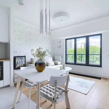 Grzybowska 37 Corolla Exclusive