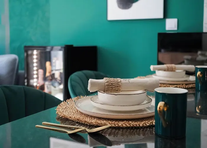 Grzybowska 37 Corolla Exclusive * Warszawa