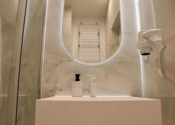 Grzybowska 37 Corolla Exclusive *