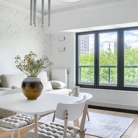 Grzybowska 37 Corolla Exclusive